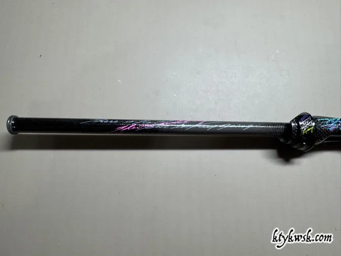 VARIVAS グラファイトワークス TFL- 57WRXTi バットエンド部