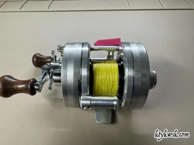Abu Ambassadeur 1601C IAR SBF 外観 上部